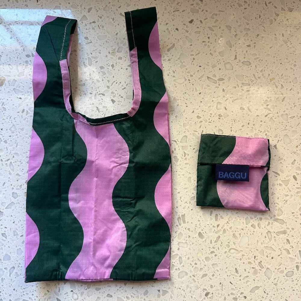 BAGGU Mini Pink + Green Wavy Stripe Reusable Rare